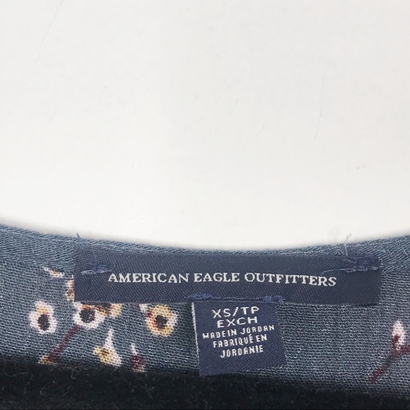 American Eagle Floral Tie Front Long Sleeve Blouse - Picture 8 of 10